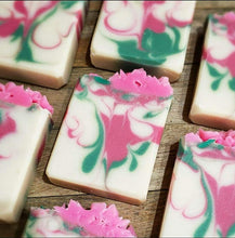 Load image into Gallery viewer, Eve&#39;s Garden Soap